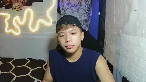 Snapshot of edrianburca052 chatting on November 2025 01:39:01 PM urasian chub online show from November 2025 01:39:01 PM