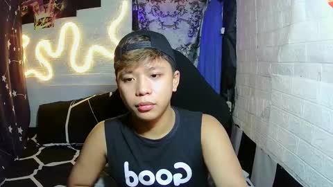 Snapshot of edrianburca052 chatting on November 2025 06:40:02 PM urasian chub online show from November 2025 06:40:02 PM