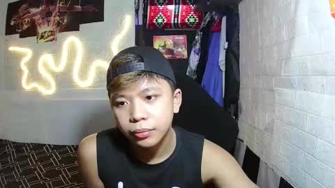 Snapshot of edrianburca052 chatting on November 2025 12:05:02 PM urasian chub online show from November 2025 12:05:02 PM