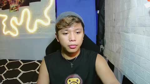 Snapshot of edrianburca052 chatting on December 2025 08:25:01 PM urasian chub online show from December 2025 08:25:01 PM