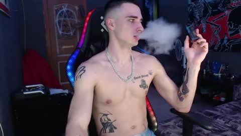 Snapshot of eduard_loveee chatting on December 2024 11:22:01 AM Eduar online show from December 2024 11:22:01 AM