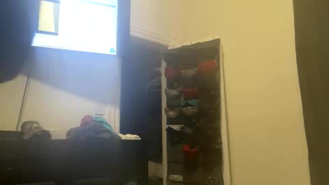 edvmendez1766 online show from November 2025 03:18:02 PM