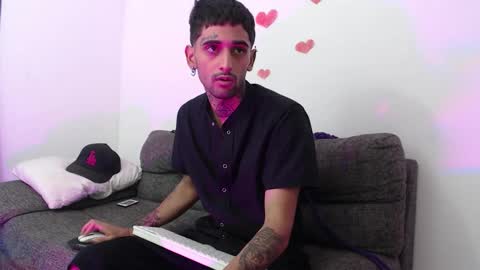 edward_johnsonn online show from September 2025 12:07:01 PM