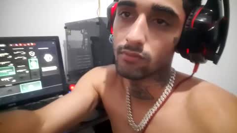 edward_johnsonn online show from September 2025 05:32:01 AM