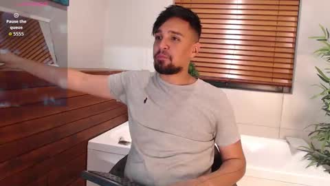 Eduardo online show from September 2025 03:21:01 AM