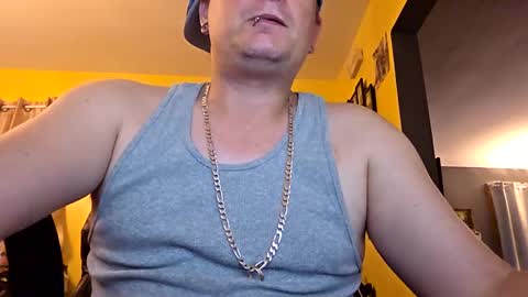 edwardaims_2please online show from September 2025 02:27:02 AM