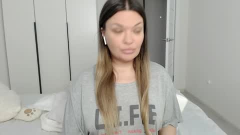 eelena4kiss online show from February 2025 11:32:02 AM