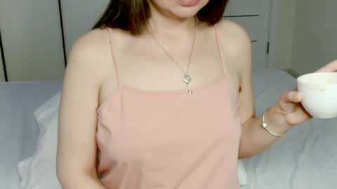 Snapshot of eelena4kiss chatting on May 2026 11:27:01 AM eelena4kiss online show from May 2026 11:27:01 AM