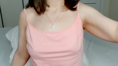 Snapshot of eelena4kiss chatting on May 2026 10:53:02 AM eelena4kiss online show from May 2026 10:53:02 AM