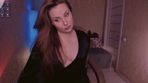 eesmaaarr online show from September 2025 10:21:02 PM