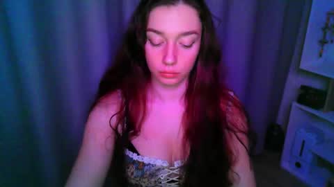 Snapshot of effie_balconii chatting on November 2025 02:06:01 PM effie_balconii online show from November 2025 02:06:01 PM
