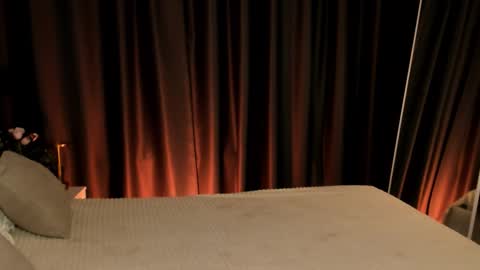 Effie Mur online show from February 2026 09:00:02 PM