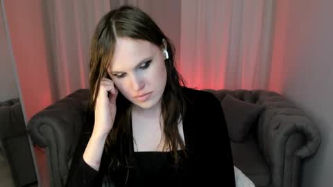 Effie Mur online show from June 2026 09:39:01 PM