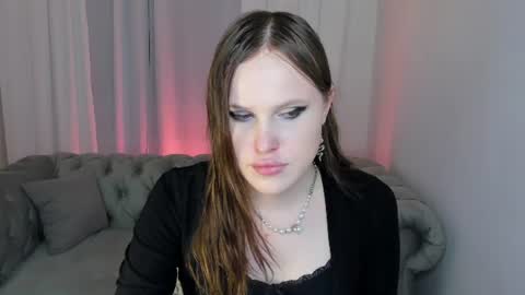 Effie Mur online show from July 2026 08:59:01 PM