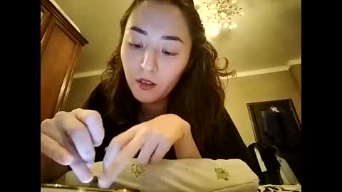 Effy online show from January 2025 02:40:02 PM