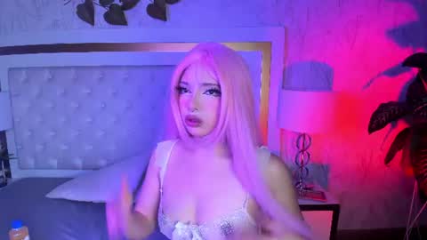 effy_kesster online show from June 2026 12:15:02 PM