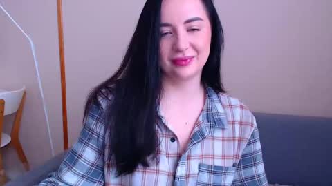 Snapshot of effy_m chatting on January 2025 09:52:01 AM Effy online show from January 2025 09:52:01 AM