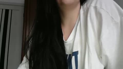 Snapshot of effy_m chatting on June 2026 05:30:02 PM Effy online show from June 2026 05:30:02 PM