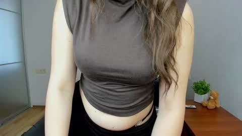 Effy Royse online show from March 2026 12:55:01 PM