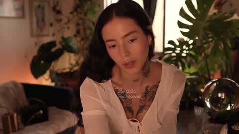 Effy online show from February 2025 10:07:02 PM