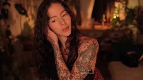 Effy online show from December 2025 02:38:01 AM