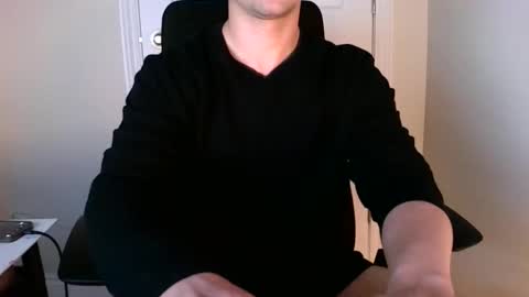 Snapshot of ehhchris chatting on April 2026 12:02:02 AM ehhchris online show from April 2026 12:02:02 AM