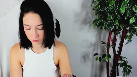 eileenmoores online show from September 2025 06:02:02 AM