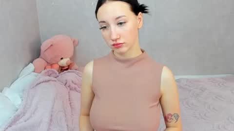 eileenmoores online show from February 2026 09:10:02 AM