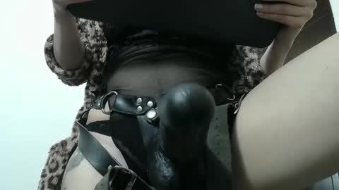 Eileen online show from February 2025 07:38:02 PM