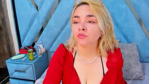 Eily online show from October 2025 06:10:02 PM