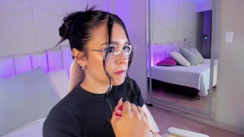 eimmy_bm online show from September 2025 05:01:02 PM