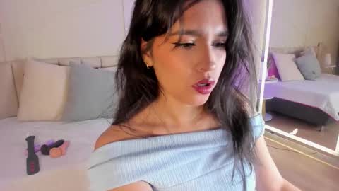 eimmy_bm online show from December 2025 09:09:02 PM