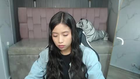 Snapshot of eimy18_b chatting on May 2026 01:16:01 PM eimy18_b online show from May 2026 01:16:01 PM