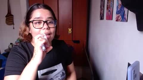 Snapshot of eimy_saenzz chatting on February 2026 05:44:02 PM eimy_saenzz online show from February 2026 05:44:02 PM