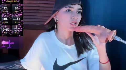 Snapshot of eimy_salome15 chatting on May 2026 06:02:02 PM eimy_salome15 online show from May 2026 06:02:02 PM