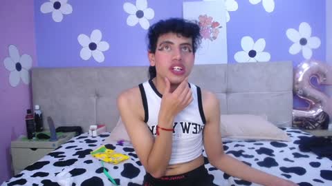 Eimyflorian online show from January 2025 06:09:02 PM