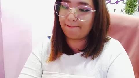 Eirene online show from November 2025 10:10:02 PM