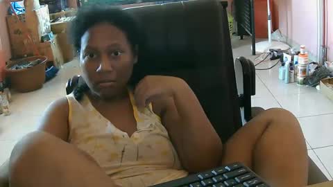 Eirondra Valeen online show from October 2025 01:53:02 PM