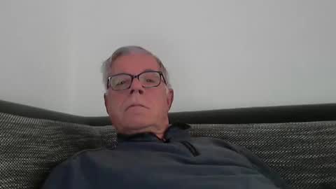 eisbaer1957 online show from December 2024 08:30:02 AM