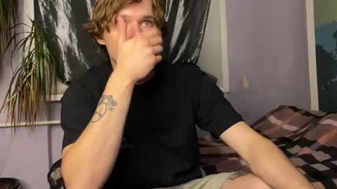 Eitan online show from October 2025 03:01:02 PM