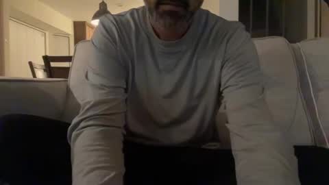 ejameshhh online show from October 2025 03:53:02 AM