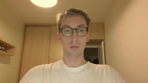 ekeremarten online show from November 2025 07:57:02 PM