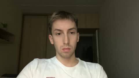 ekeremarten online show from December 2025 01:20:02 PM