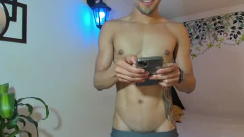 xoxo online show from January 2025 12:25:01 AM