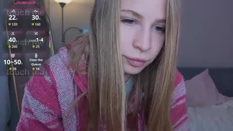 Snapshot of el1s_evans chatting on May 2026 10:01:02 AM please read my bio there is information about private shows and about my personality online show from May 2026 10:01:02 AM