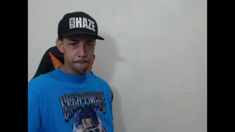 Instagram BelowAbajo online show from May 2026 03:14:02 AM