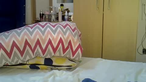 Snapshot of el_petite chatting on December 2024 05:01:02 PM petite online show from December 2024 05:01:02 PM