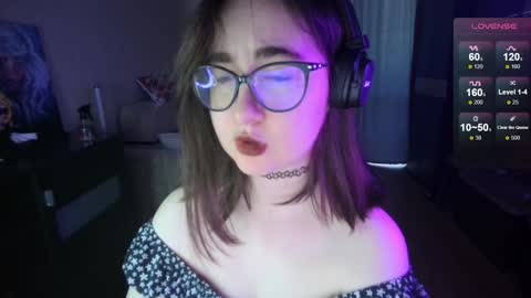 If you like it when I meow give me a thumbs up online show from December 2024 09:13:02 AM