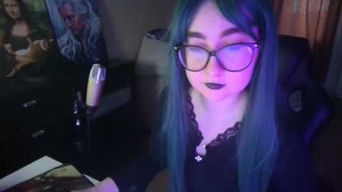 If you like it when I meow give me a thumbs up online show from February 2025 02:48:02 PM