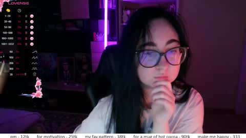 Snapshot of el_sweety chatting on February 2026 01:10:01 PM If you like it when I meow give me a thumbs up online show from February 2026 01:10:01 PM